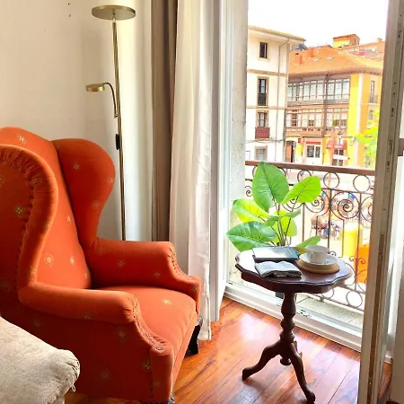 Casa Moi. Centro. リバデセリャ